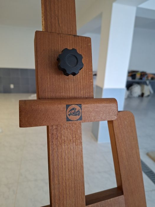 Cavalete Talens como Novo