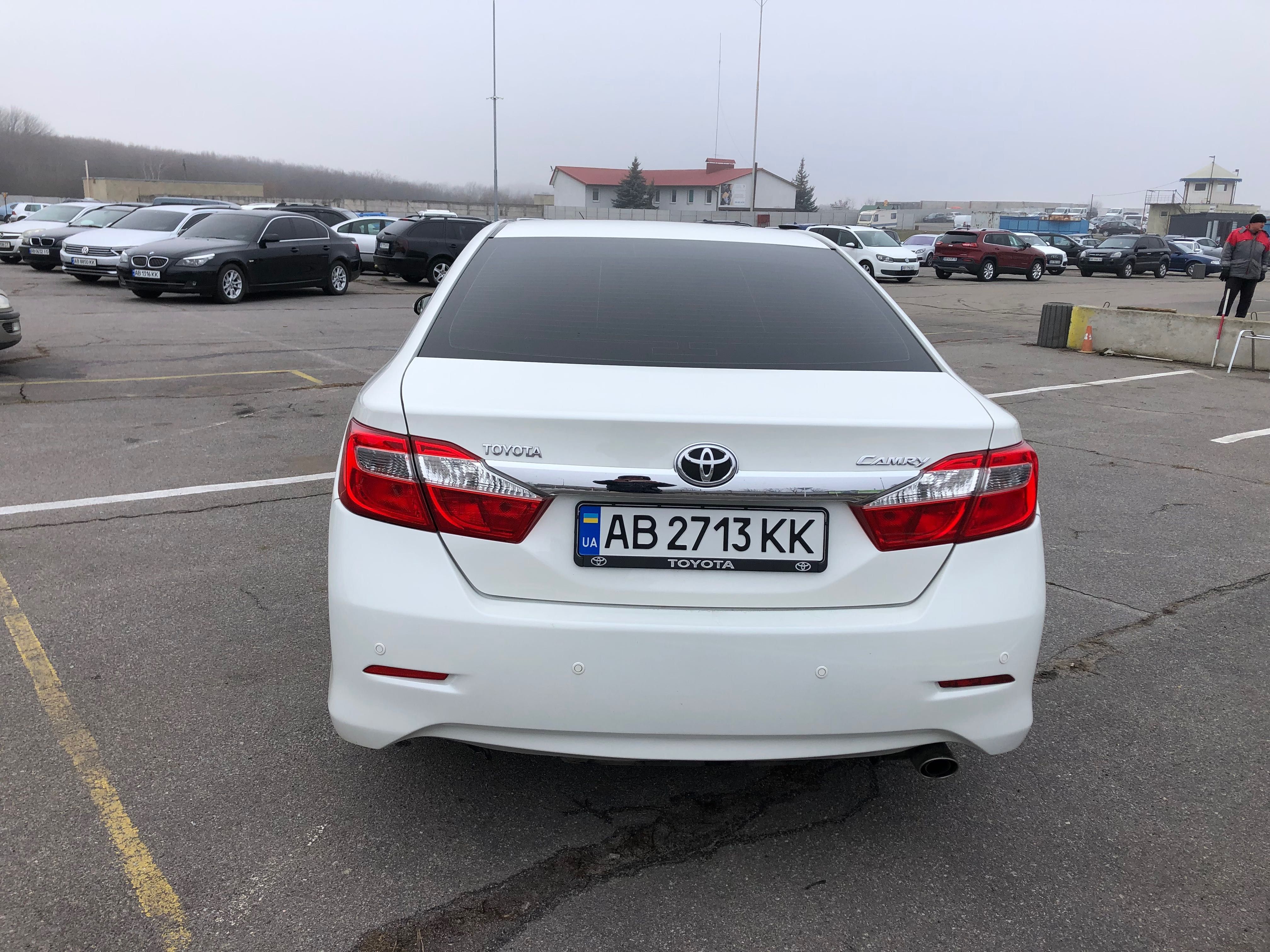 Toyota camry 2013рік