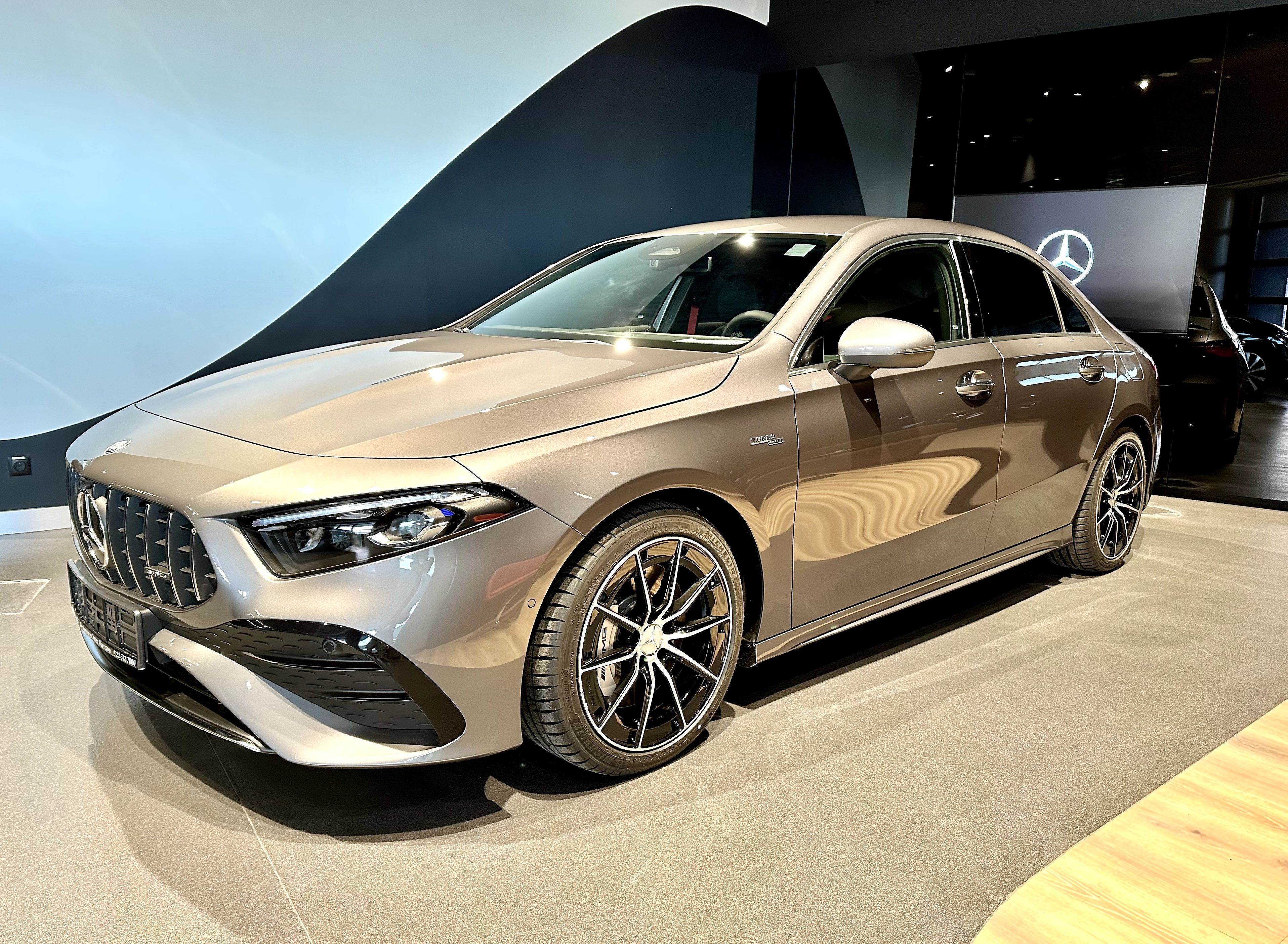 Wynajem aut premium Mercedes AMG, Audi RS, BMW mustang, Wypożyczalnia