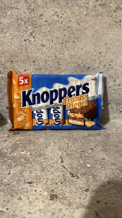 Шоколадно-вафельні батончики Knoppers