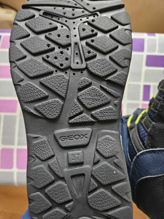 Чоботи дитячі зимові GEOX J SENTIERO 37 розмір 23 см по устілці