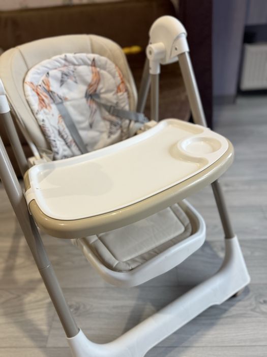 Гойдалка-стілець для годування