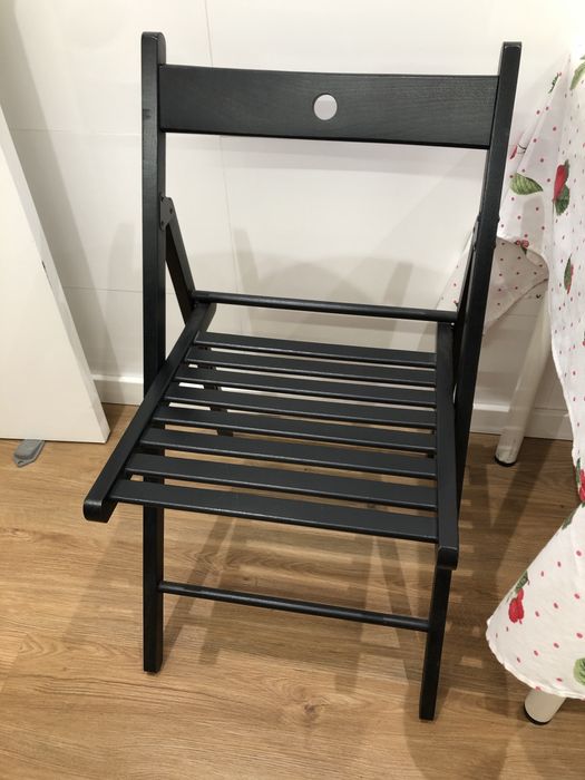 Cadeira dobrável Frosvi preto (possui 2 unidades)