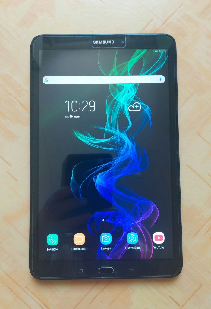 Планшет Samsung Galaxy Tab A (LTE).