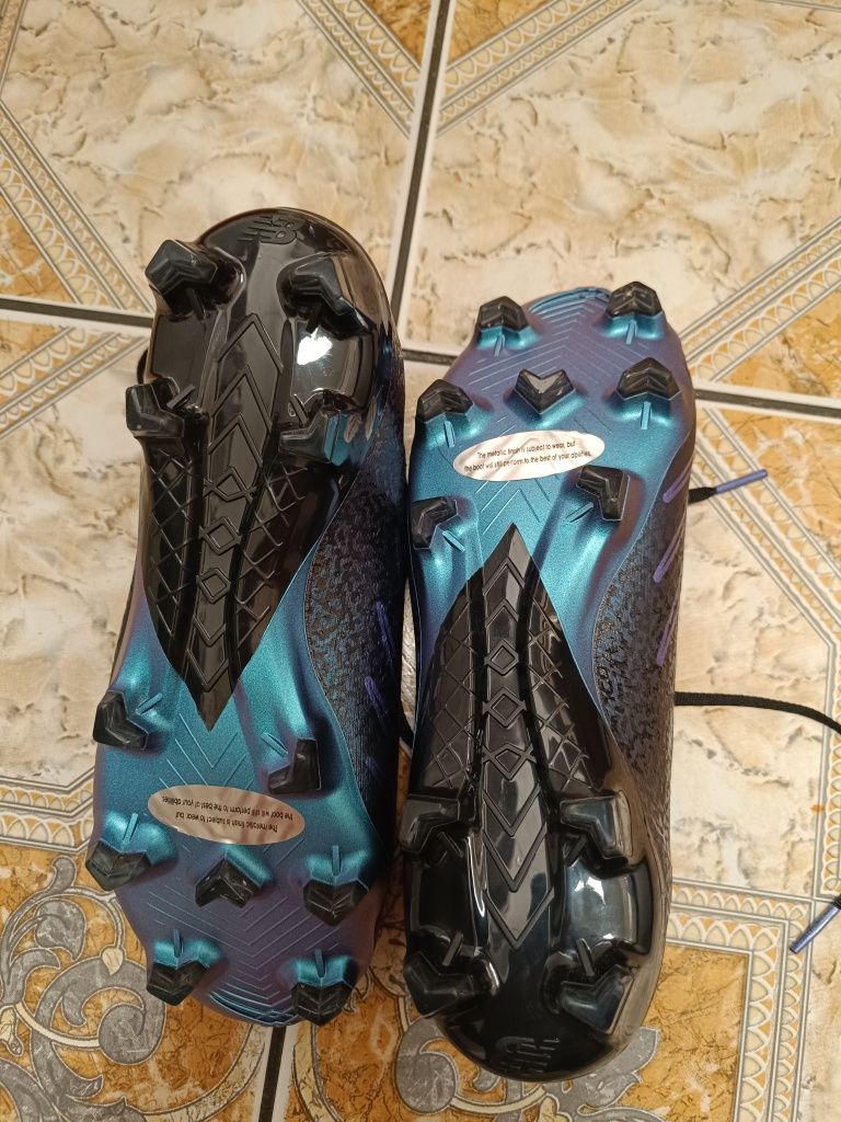Korki piłkarskie New Balance furon v7 rozmiar 37.5 23 cm