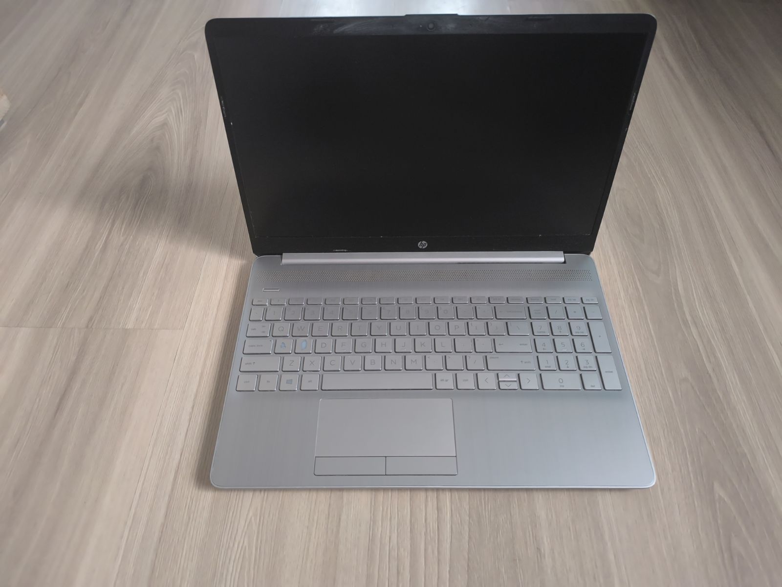 Laptop hp 15-dw1000nw