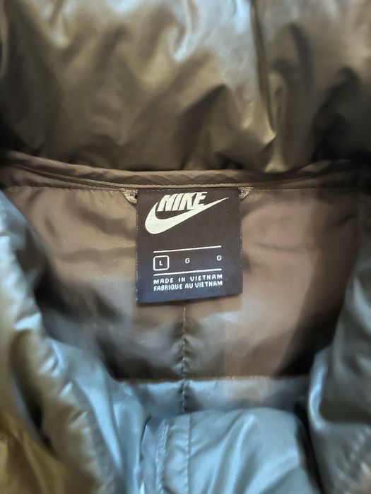 Продам куртку nike