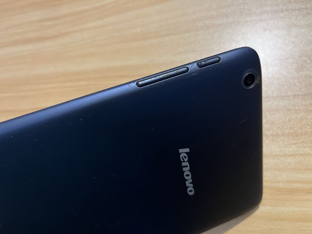 Tablet Lenovo A8 A5500-H 8 cali HD IPS Granat Sim Wifi Karta SD 3G