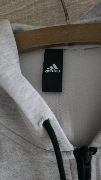 Bluza adidas z kapturem