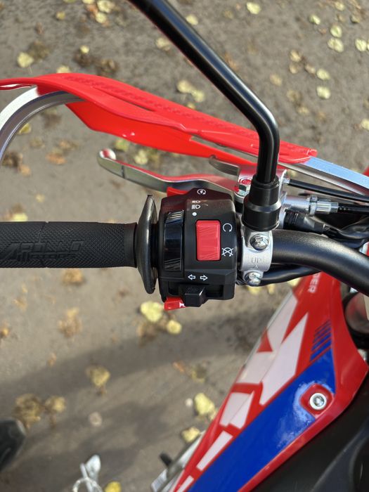 Мотоцикл APOLLO THUNDER 250/300