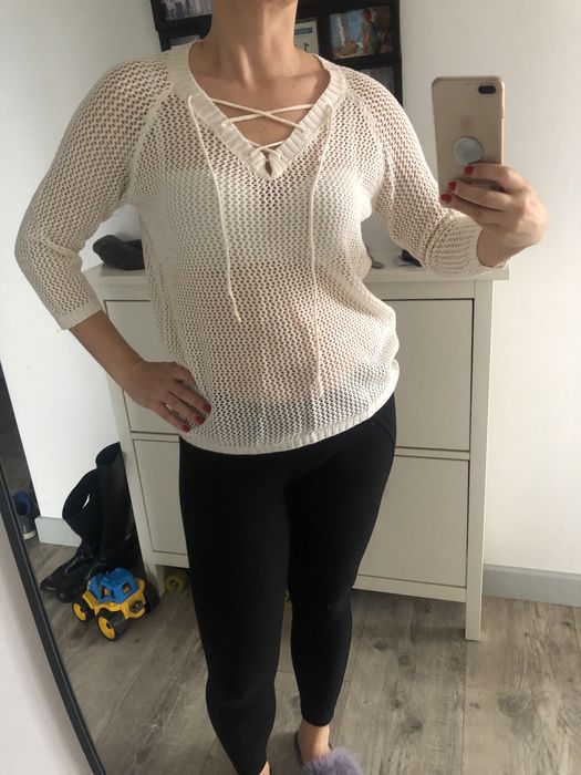 Ażurowy sweterek ecru