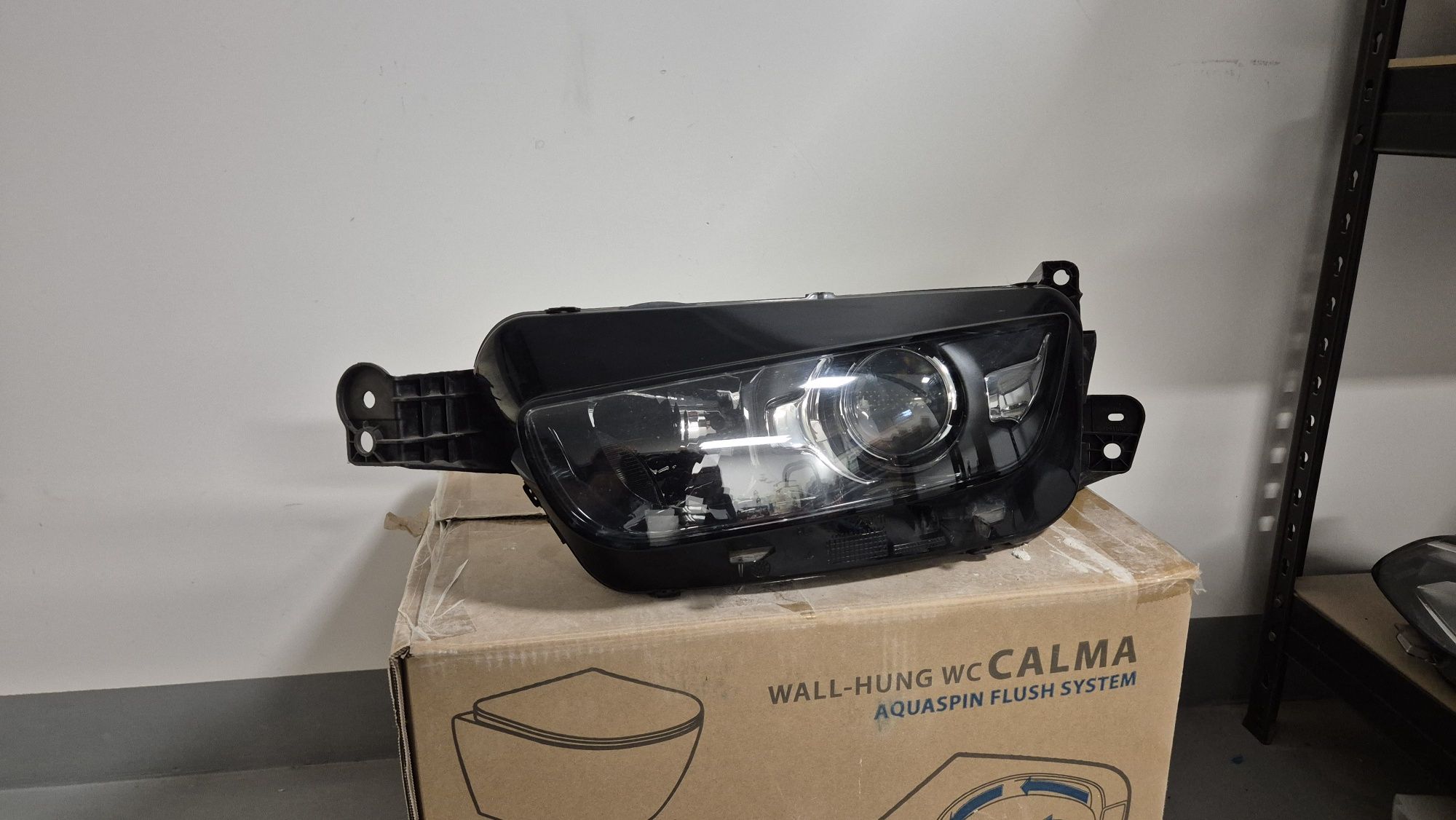 Lampa przednia Lewa CITROEN C4 GRAND PICASSO xenon kompletna