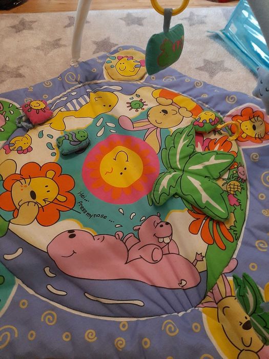 Tapete de actividades para bebé