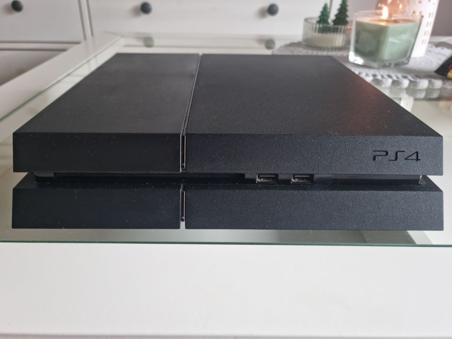 Konsola PS 4 FAT + gry