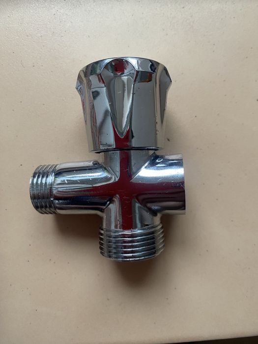 Кран ,Тройник бытовой  Valtec 1/2” x3/4” x1/2 для стиральных машин