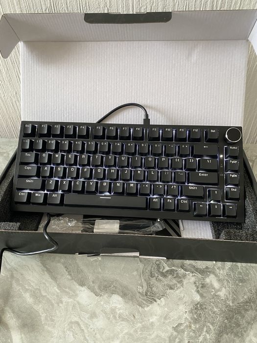 Продам клавіатуру ajazz ak 820