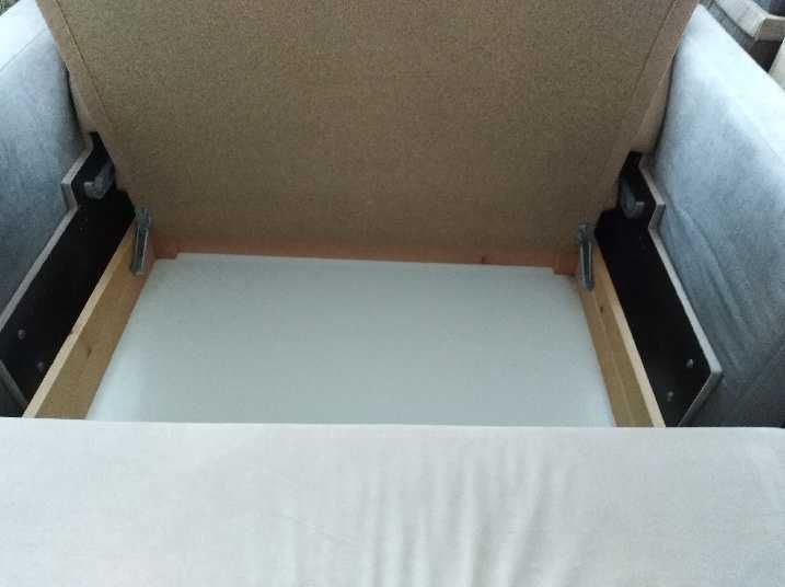 ŁADNA SofA dwuosobowa