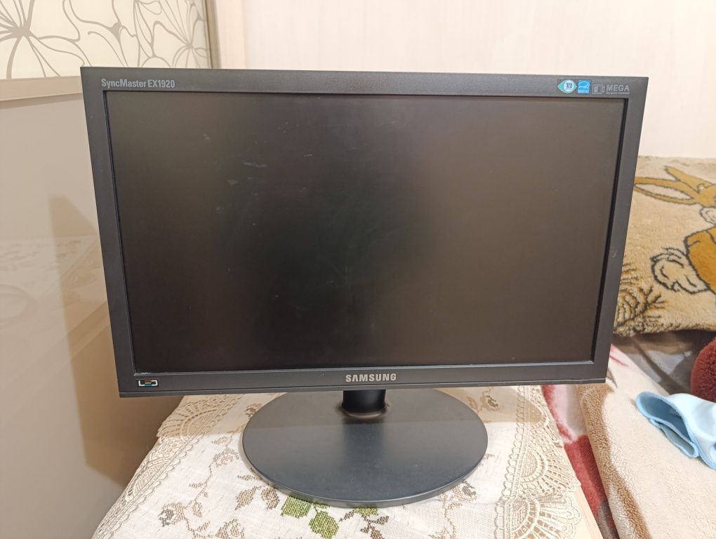 Монітор 18,5" Samsung SyncMaster EX1920