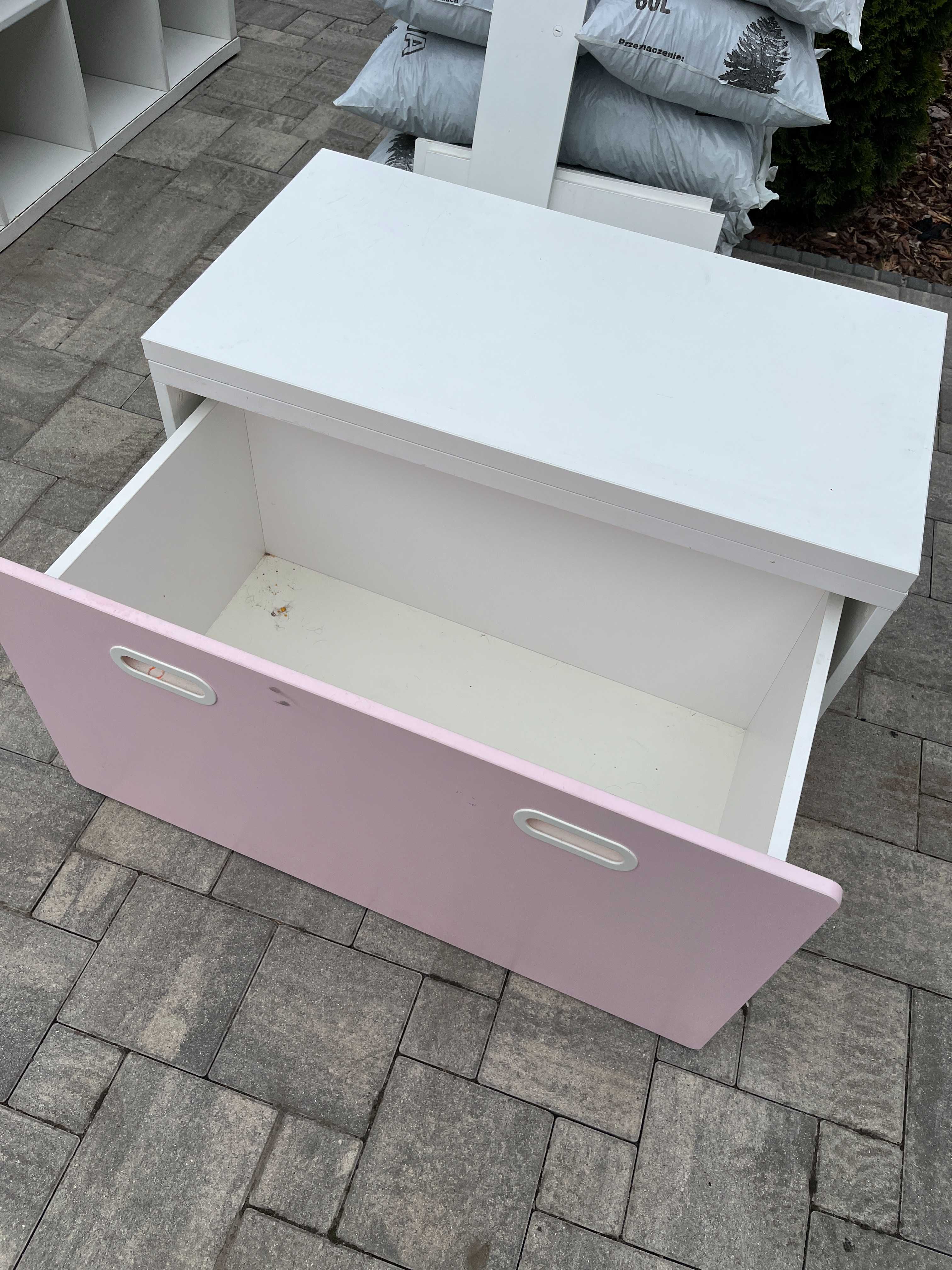 Skrzynia szuflada różowa wraz ze stolikiem Ikea STUVA FRITIDS