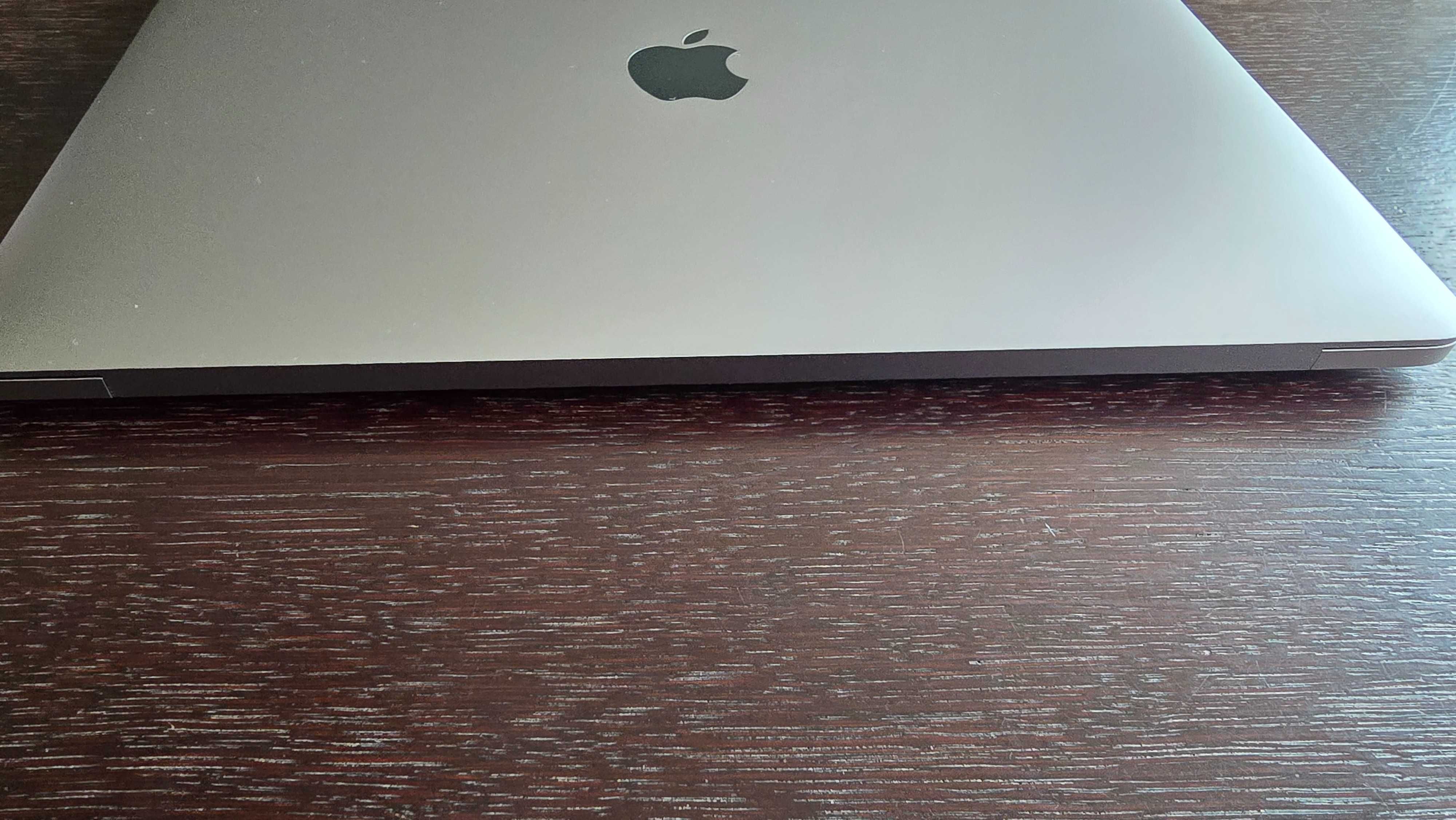 MacBook Pro 8GB 256GB Space Gray A1708 MPXT2ZE/A