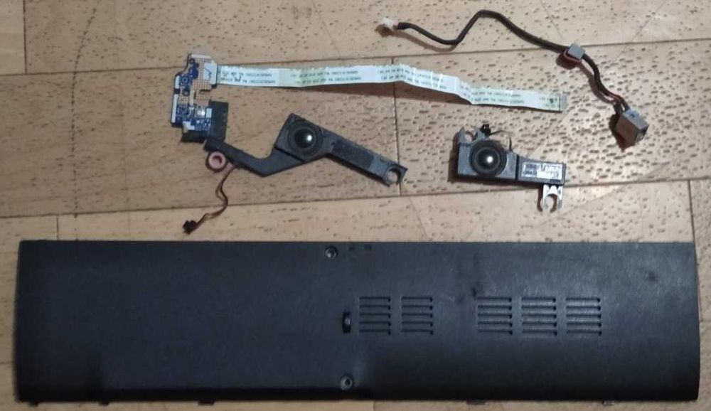 Acer Aspire V3-531 по частям (разборка)