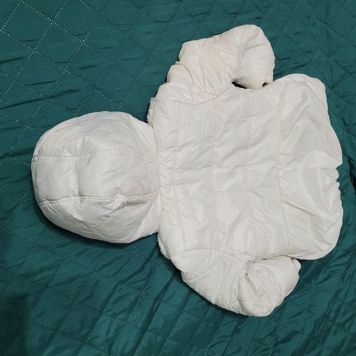 Prześliczna biała kurtka zimowa dla dziewczynki 18 miesięcy