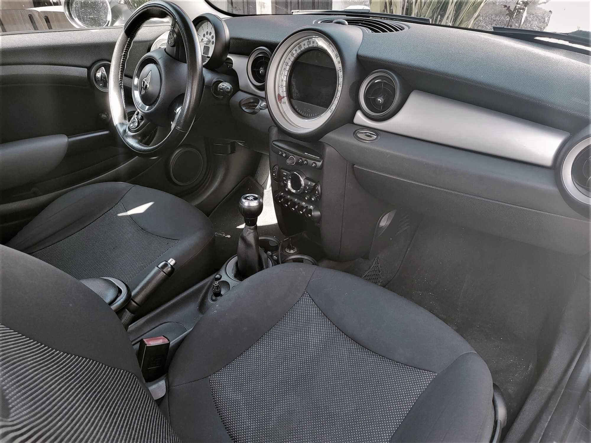 MINI Cooper D 1.6 (2011)