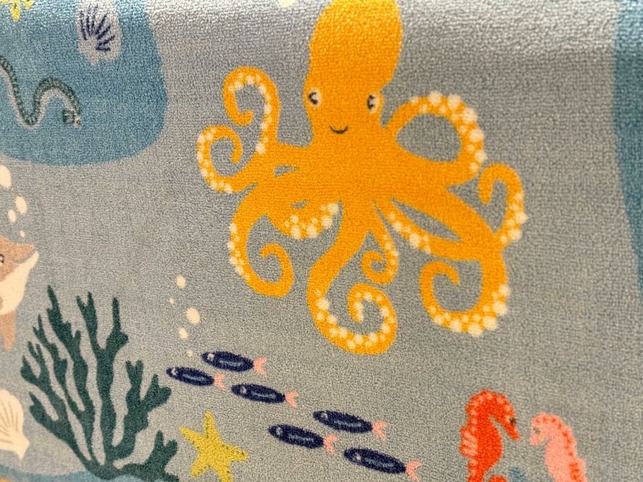 dywan Blavingad Ikea, wzór zwierząt oceanicznych 133 x 133 cm