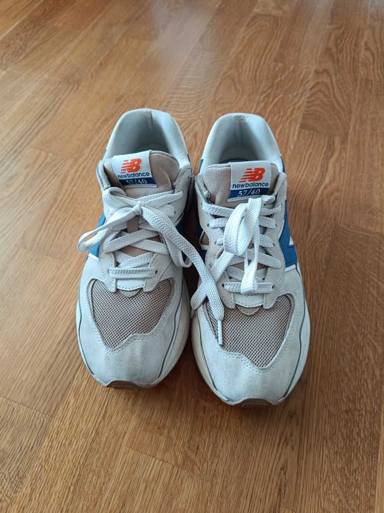 Продам кросівки New Balance 57/40 V1 розмір 27.5см
РОЗМІР
9,5US  42U