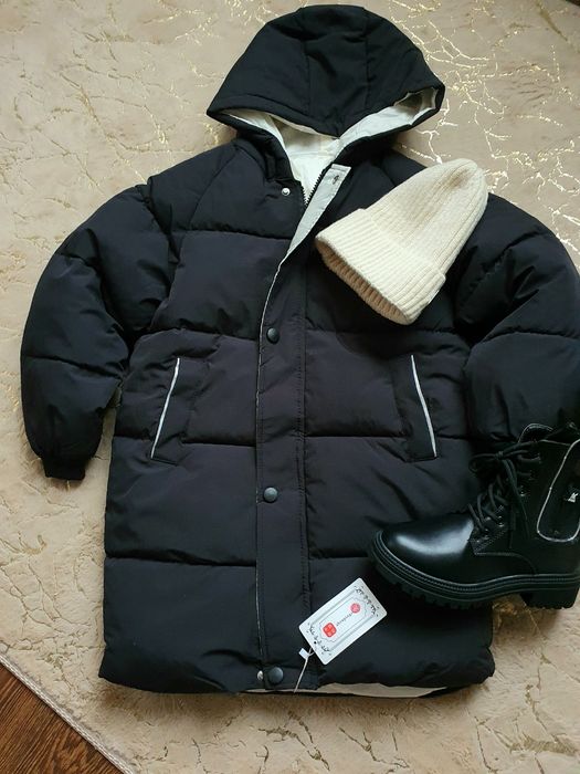 Нова тепла зимова куртка УНІСЕКС чорного кольору, розмір 128-134