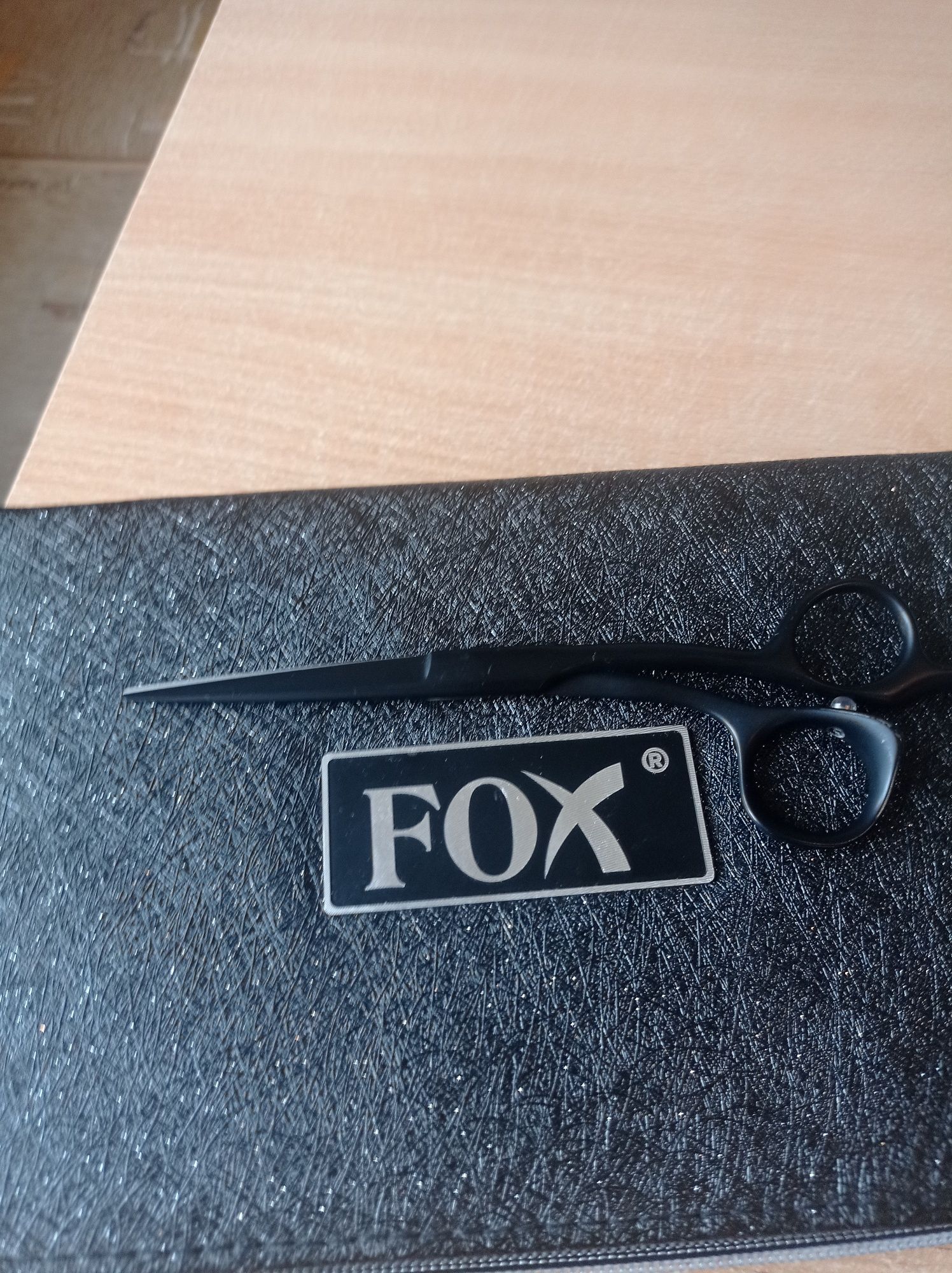 Nożyczk fryzjerskie i fox