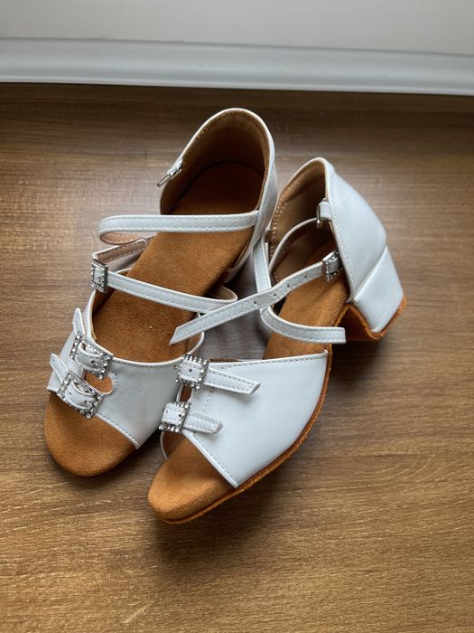 Туфлі для бальних танців. Нові. По устілці 18,5 см