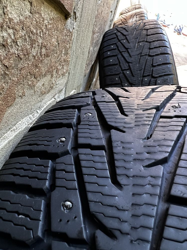 Гума зимова 5х120 255 65 R17 114T XL Nokian Hakkapellita 7 suv