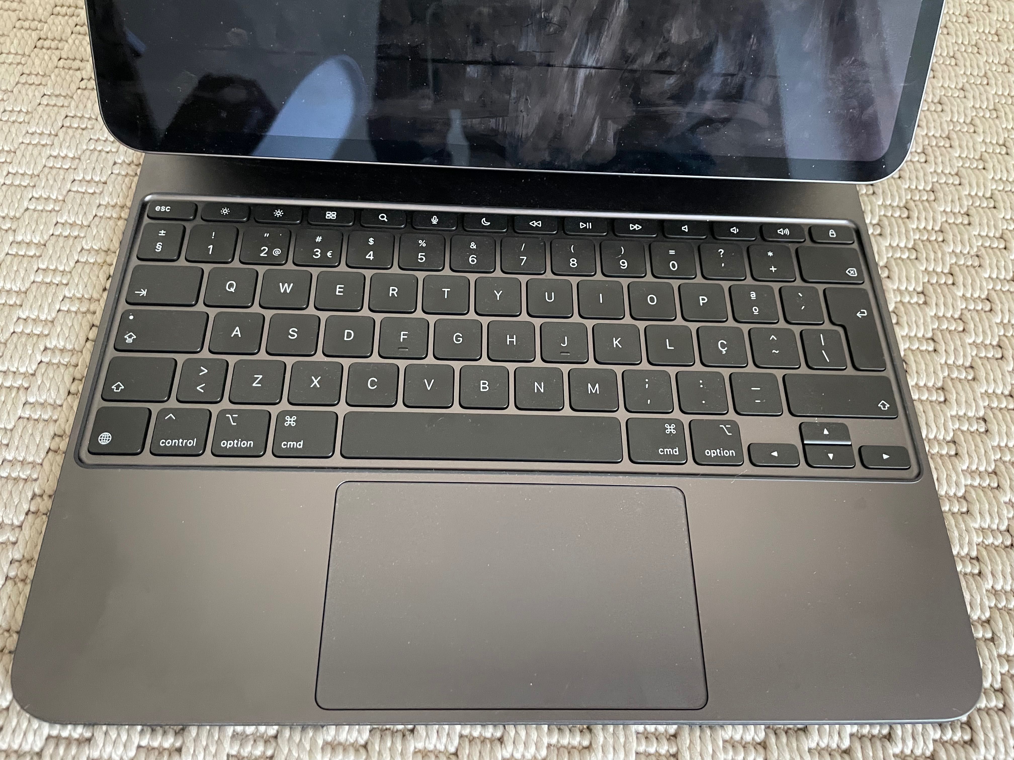 Vendo Magickeyboard IPad 13 polegadas(M4)