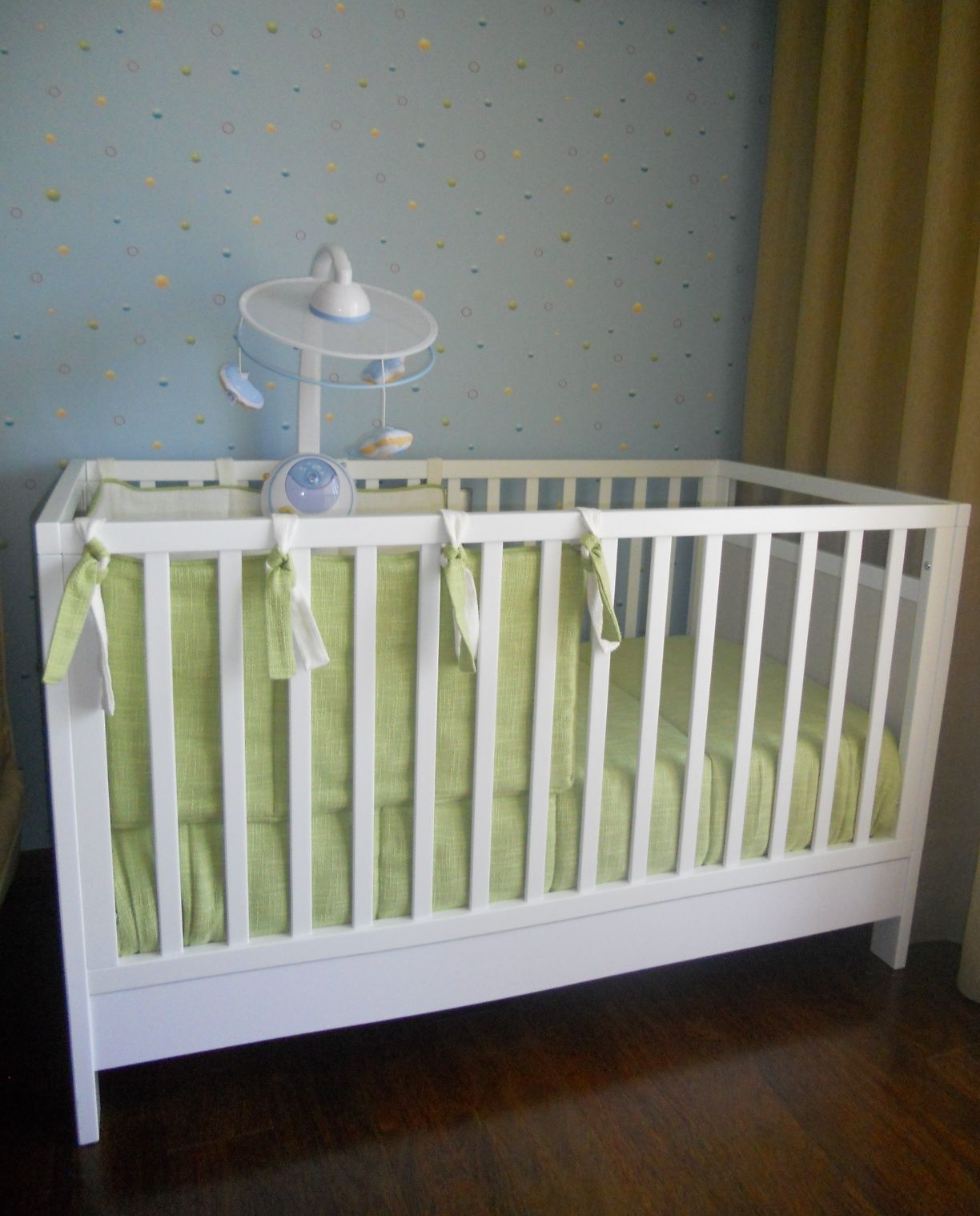 Cama de grades transformável mini-cama