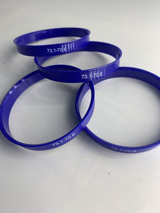 Проставочное центровочное кольцо 73,1 / 70,6 для автомобильных дисков.