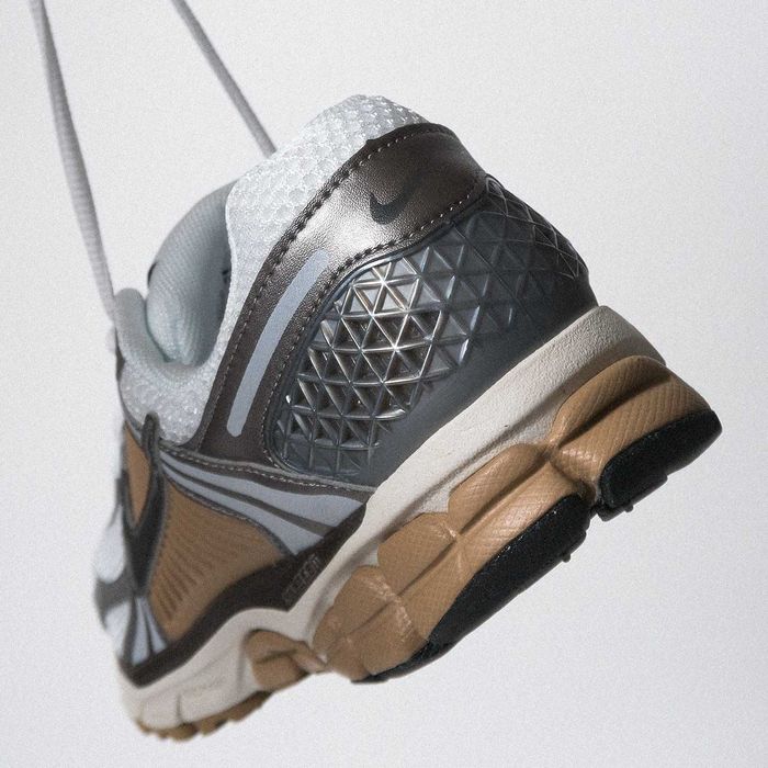 ОРИГІНАЛ Nike Zoom Vomero 5 FJ4151-006 кроссовки мужские кросівки Найк