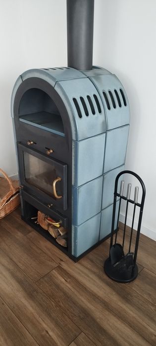 Sprzedam piecyk kominek koza kaflowy na drewno