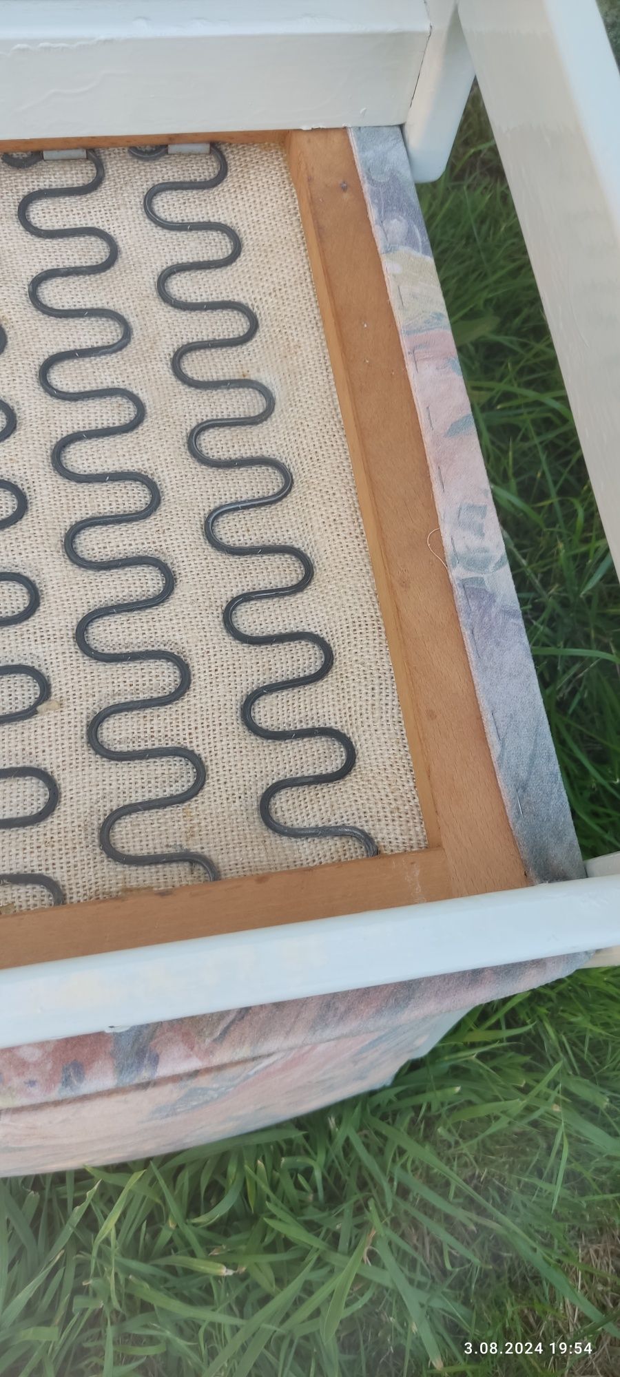 Krzesła 4x, drewniane pomalowane farbą olejną na jasny ładny szary kol