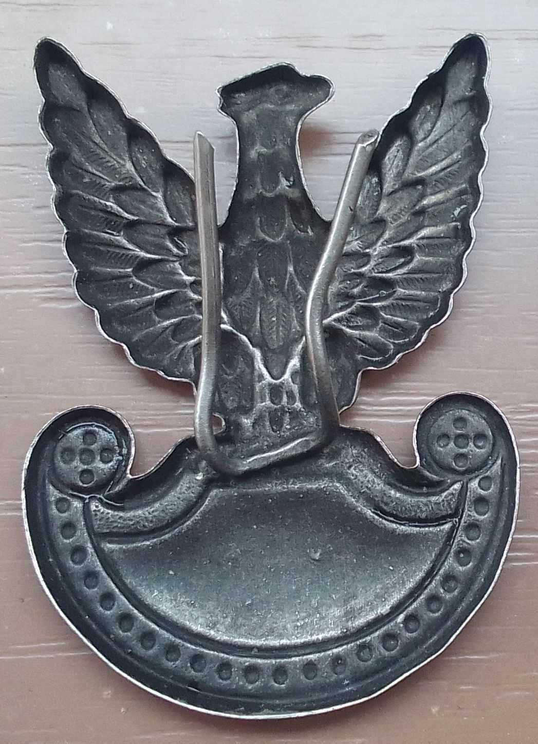 Польша Орел - Польская военная кокарда Посеребренный польский орел