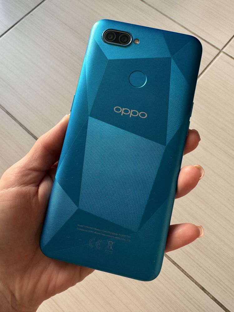 Телефон OPPO A12