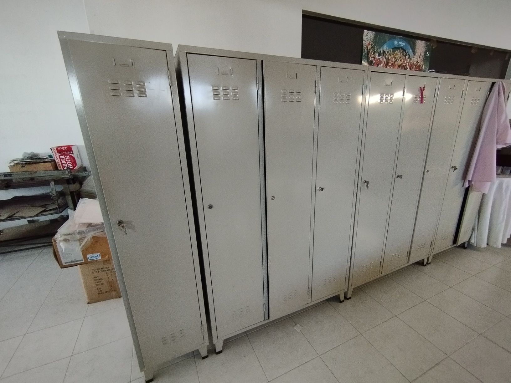 Armário guarda roupa