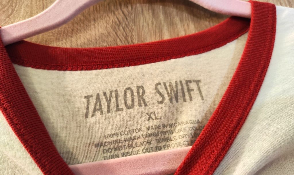 Koszulka tshirt merch Taylor Swift red Taylor's version
