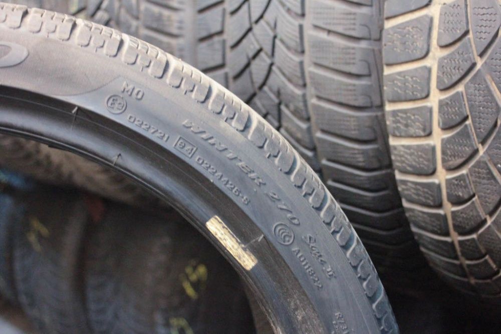 265/35/19 Pirelli Sottozero 265/35 R19