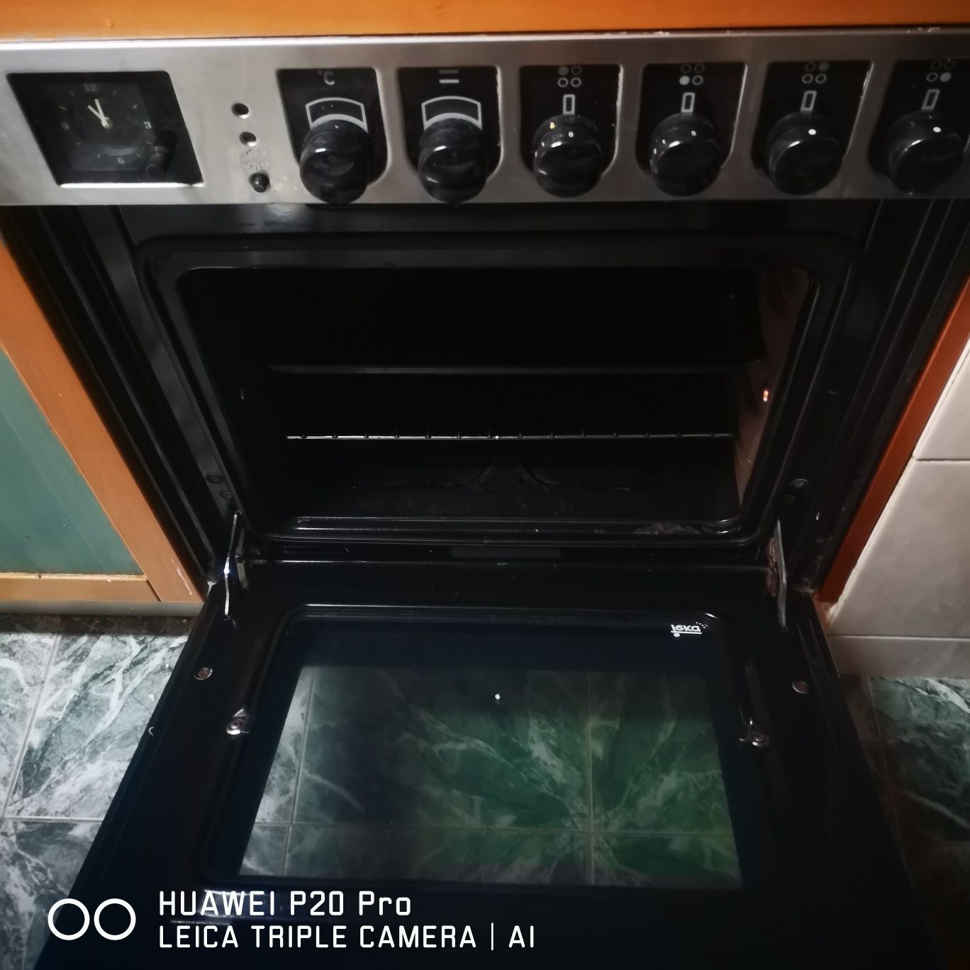Forno + Placa 4 zonas vitrocerâmica + gás TEKA