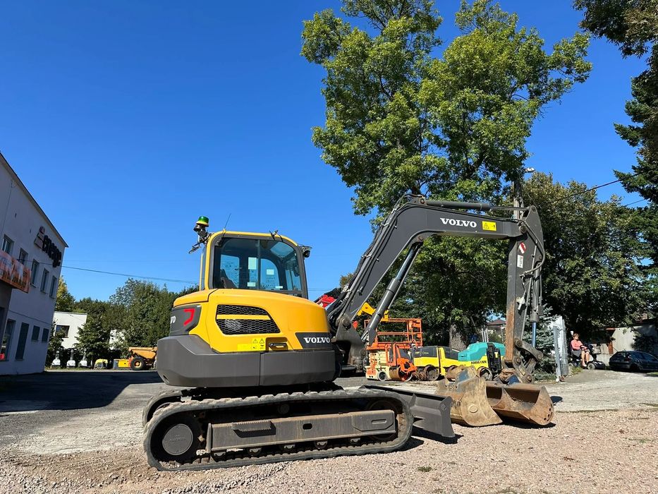 Volvo ECR 88 D  Koparka Volvo ECR 88D , klimatyzacja, 3 łyżki - tylko 1637MTG ,