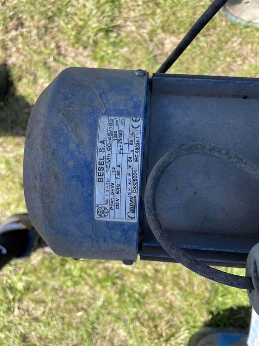 Betoniarka wolnospadowa Agro-Wikt 260L 230V