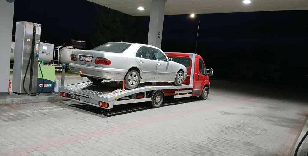 Pomoc drogowa transport różnych towarów