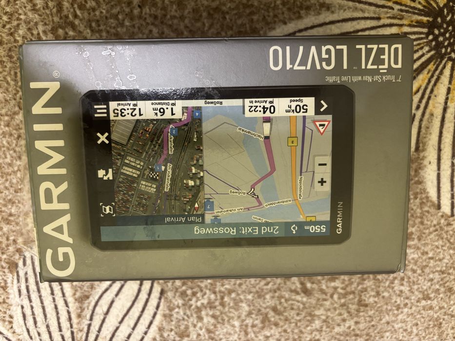 Навигатор Garmin Dezl LGV710
