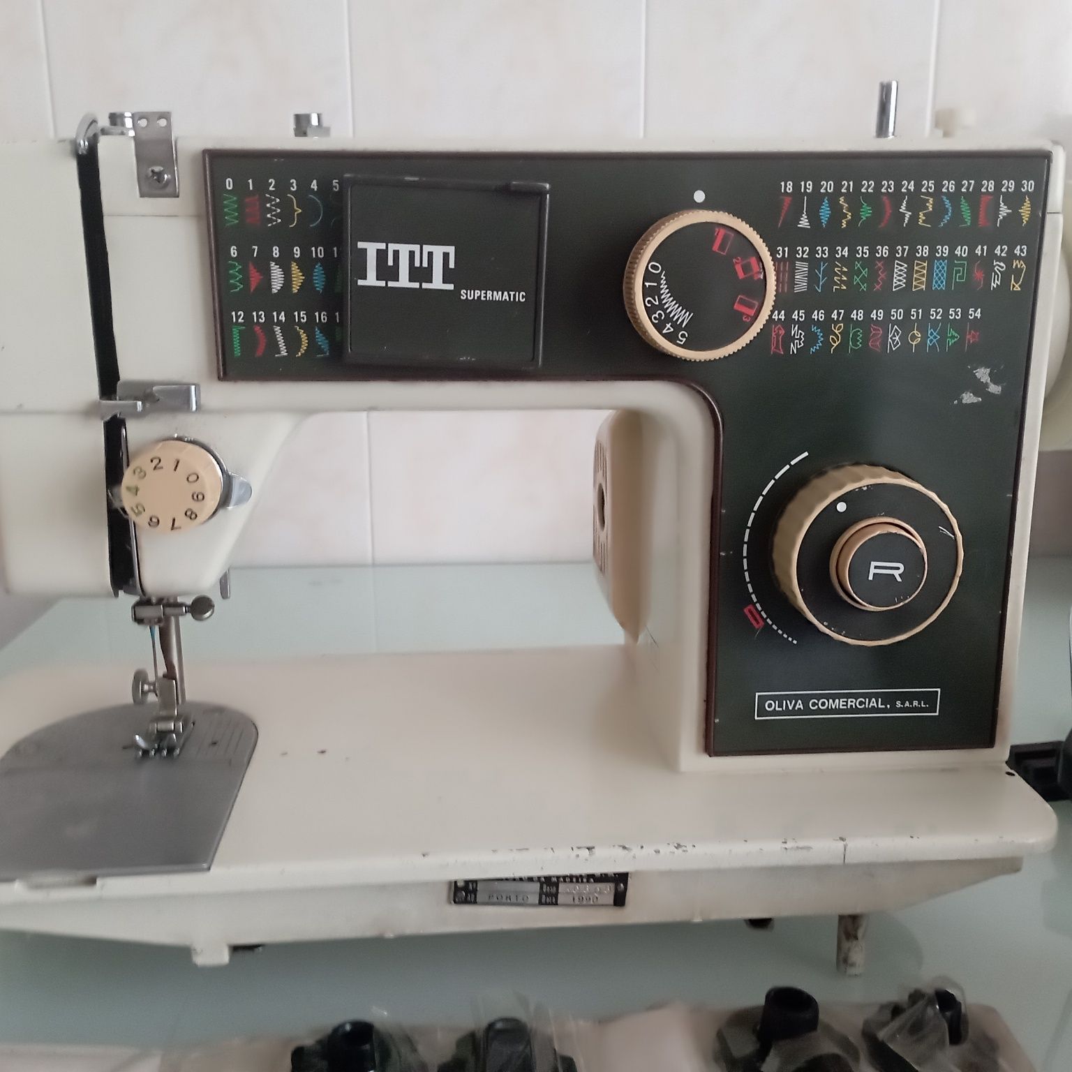 Màquina de costura Oliva Itt comercial